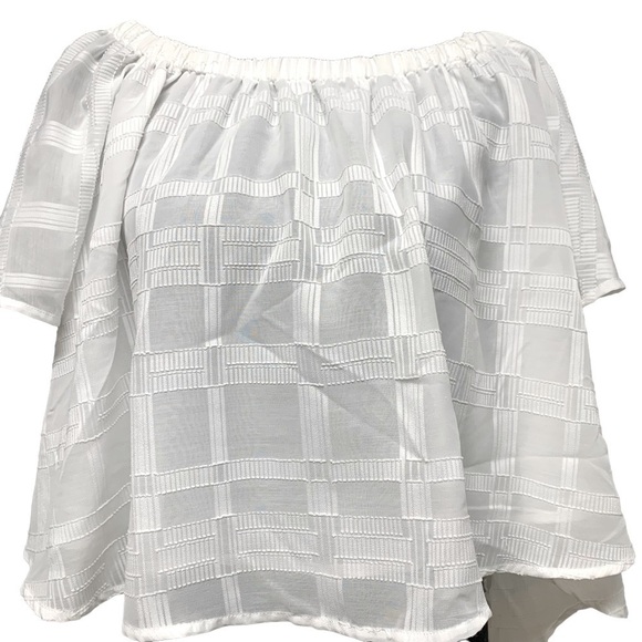 𝅺FINDERS OFF THE SHOULDER SPLIT SLEEVE CROPPED TOP - Picture 6 of 10